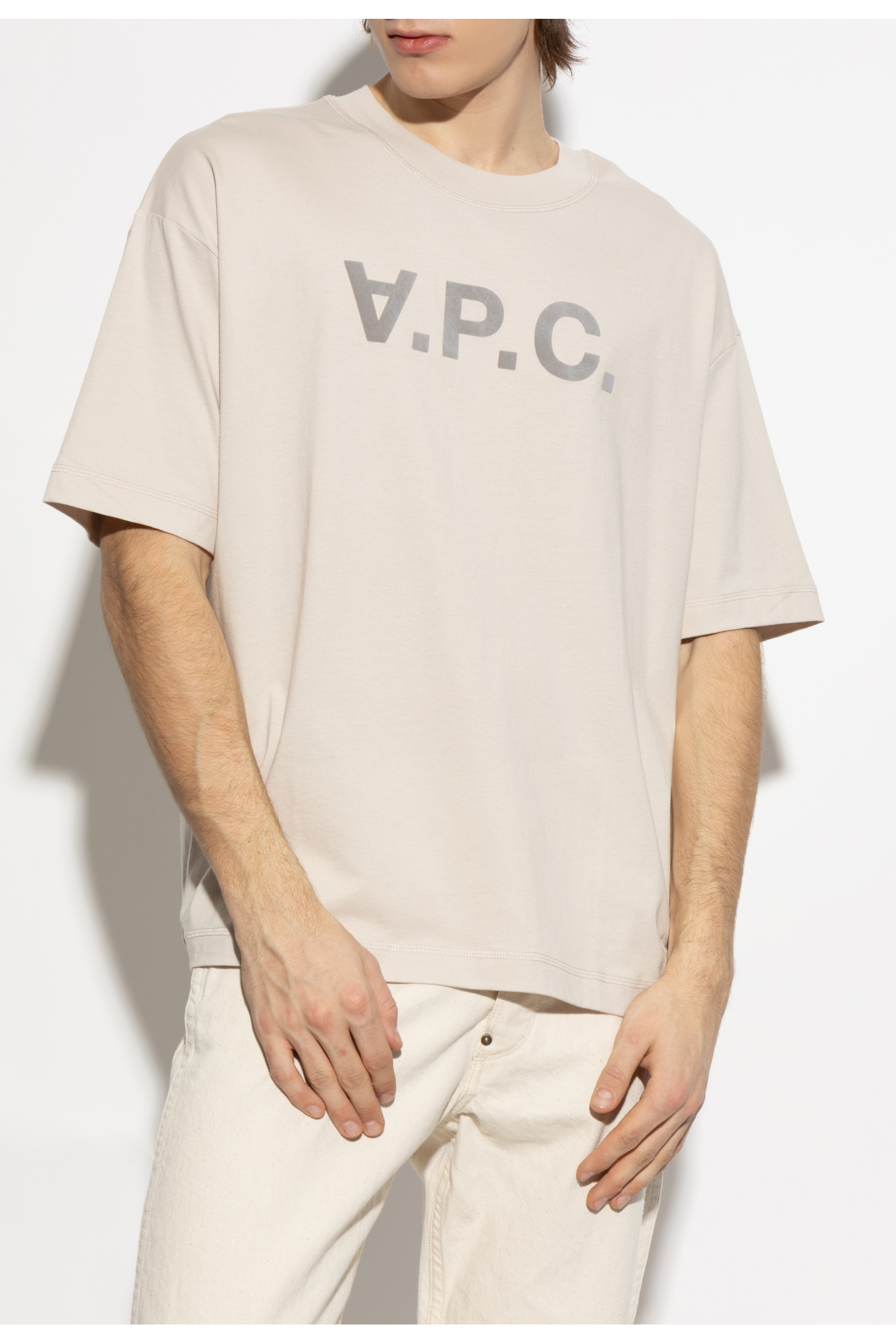 Tシャツ・カットソー A.P.C. Men T-shirt Beige COHBOM26385. AAE Grey T-shirt Grand A.P.C. - Vitkac France